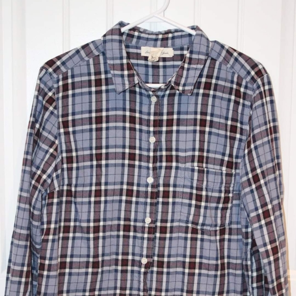 2/$20 🏷 Women's Plaid Shirt Size Large - Picture 2 of 3